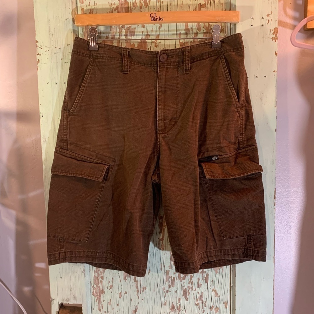 Men’s Vans brown cargo shorts